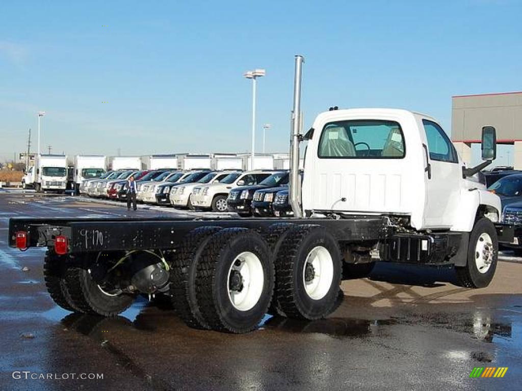 2009 C Series Topkick C8500 Regular Cab Twin Axle Chassis - Summit White / Neutral photo #8