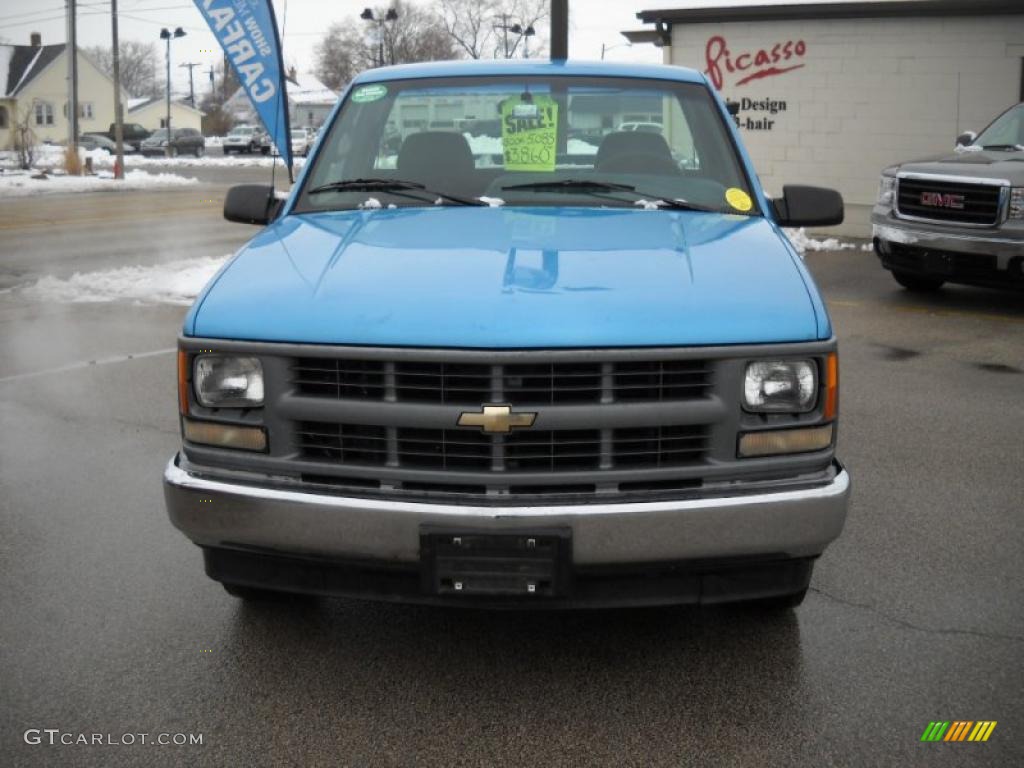 1995 C/K 2500 C2500 Regular Cab - Light Quasar Blue Metallic / Blue photo #4