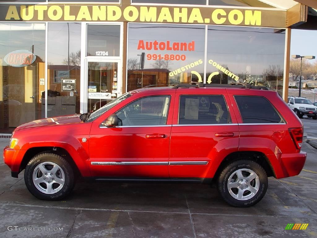 Inferno Red Crystal Pearl Jeep Grand Cherokee