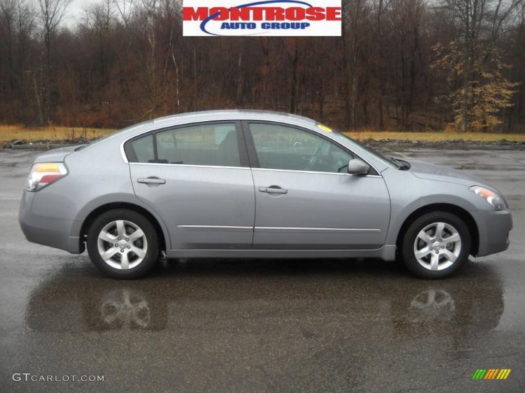 Precision Gray Metallic Nissan Altima