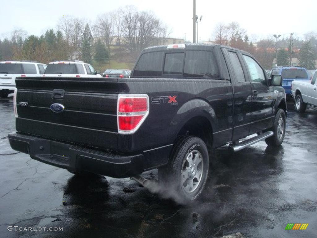2010 F150 STX SuperCab 4x4 - Tuxedo Black / Medium Stone photo #3