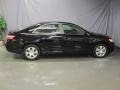 Black - Camry LE Photo No. 4