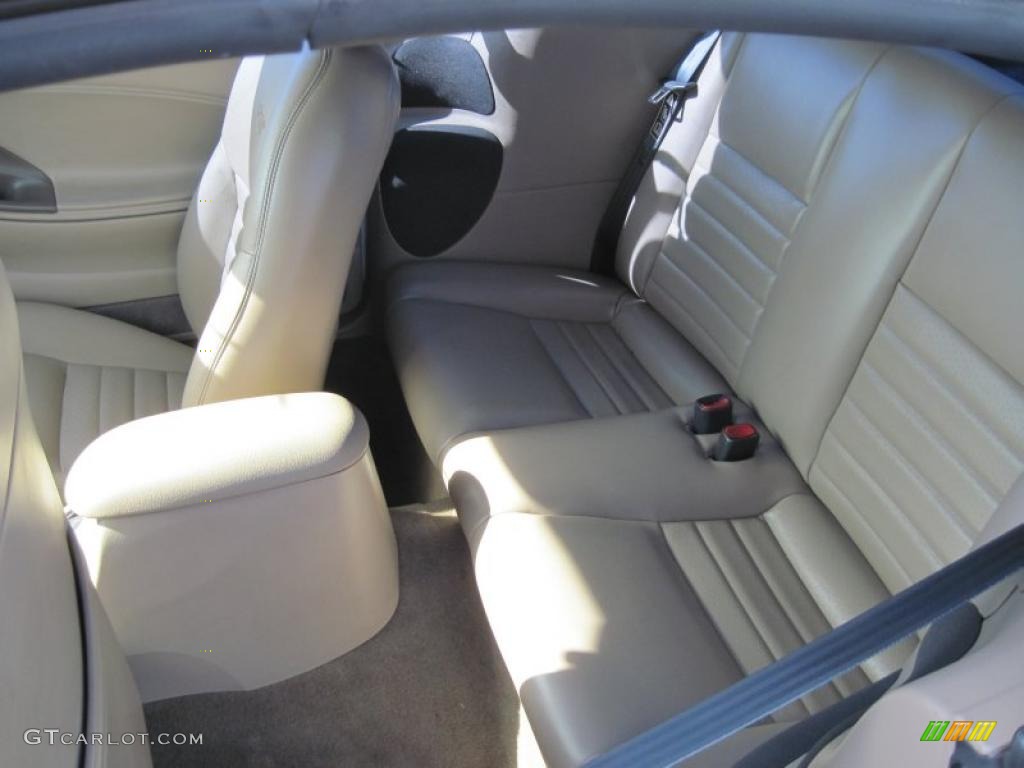 2002 Mustang GT Convertible - Oxford White / Medium Parchment photo #12