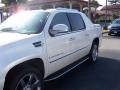 White Diamond - Escalade EXT AWD Photo No. 15