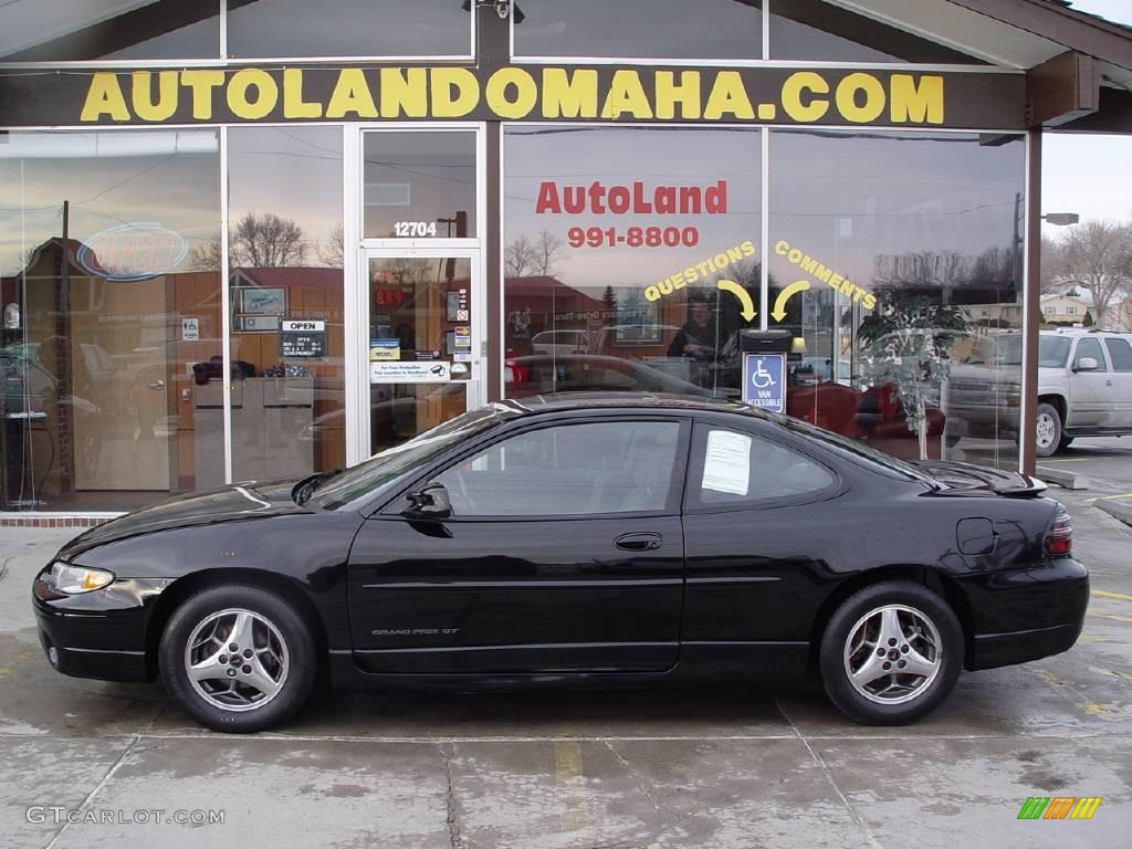2002 Grand Prix GT Coupe - Black / Graphite photo #1