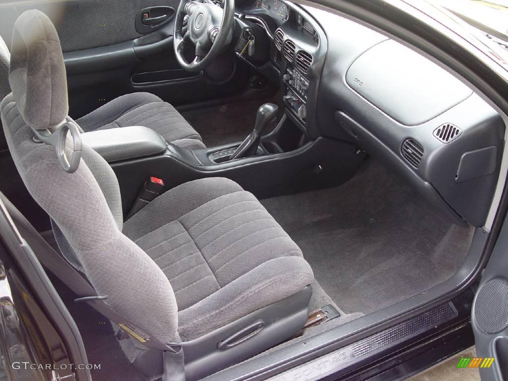 2002 Grand Prix GT Coupe - Black / Graphite photo #12