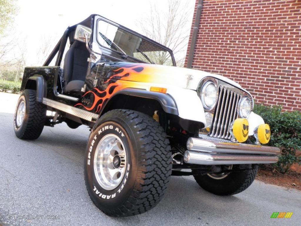 1983 CJ CJ8 Scrambler 4x4 - Black/Flames / Black photo #56