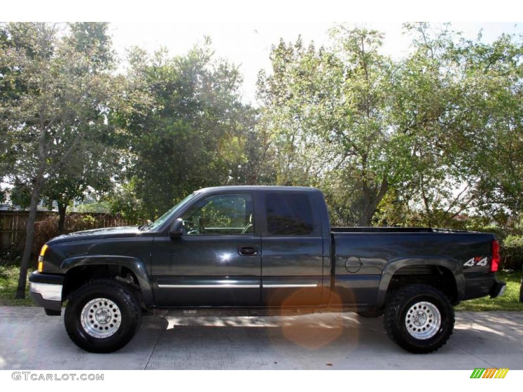 2005 Silverado 1500 LS Extended Cab 4x4 - Dark Gray Metallic / Medium Gray photo #4