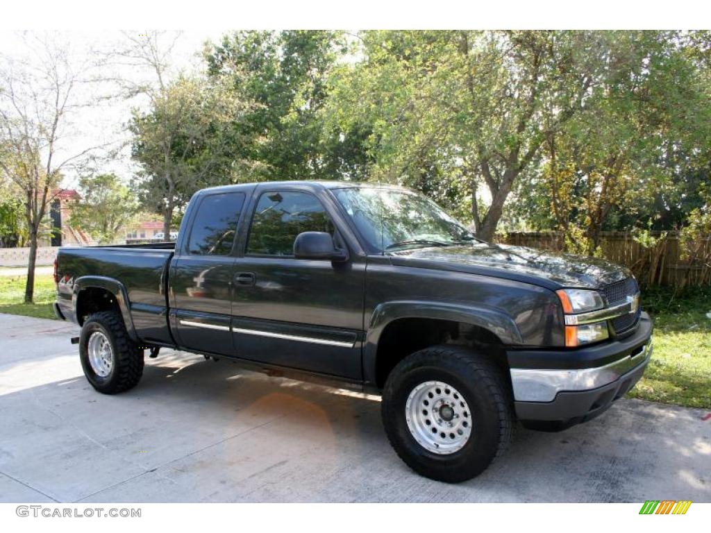 2005 Silverado 1500 LS Extended Cab 4x4 - Dark Gray Metallic / Medium Gray photo #15