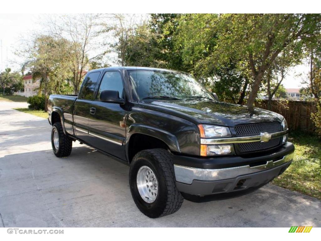 2005 Silverado 1500 LS Extended Cab 4x4 - Dark Gray Metallic / Medium Gray photo #16