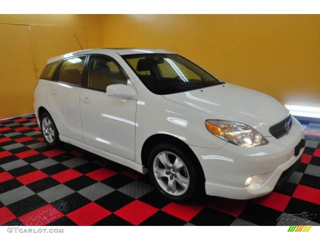 Super White Toyota Matrix