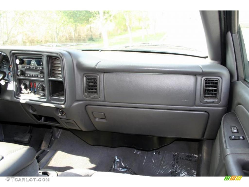 2005 Silverado 1500 LS Extended Cab 4x4 - Dark Gray Metallic / Medium Gray photo #64