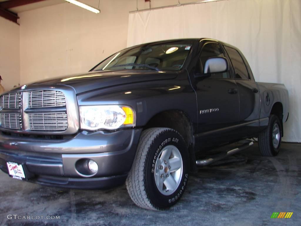 2003 Ram 1500 SLT Quad Cab 4x4 - Graphite Metallic / Dark Slate Gray photo #3