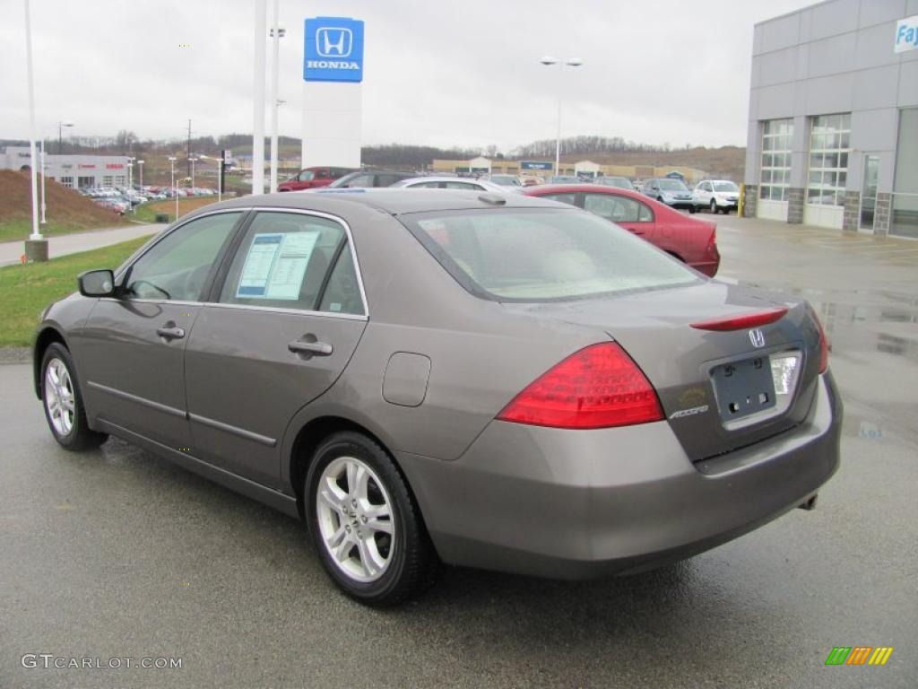 2007 Accord EX-L Sedan - Carbon Bronze Pearl / Ivory photo #10
