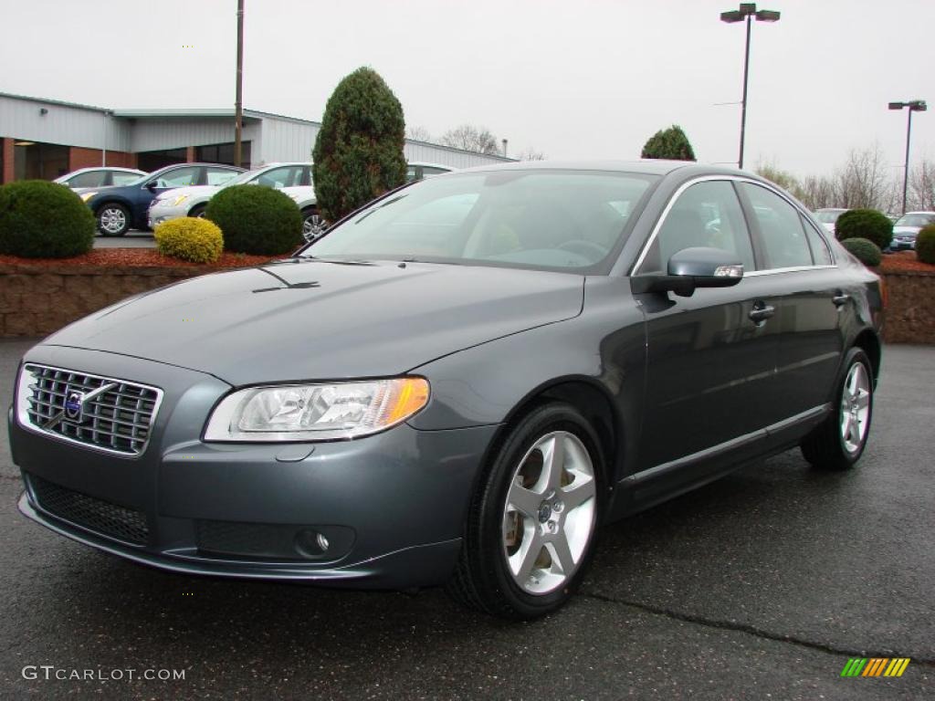 Titanium Gray Metallic Volvo S80