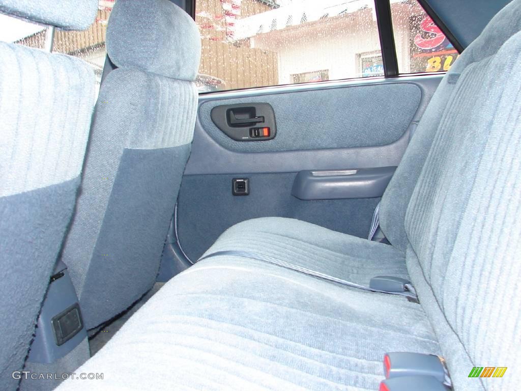 1996 Corsica Sedan - Light Adriatic Metallic / Blue photo #7