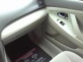 Black - Camry LE Photo No. 11