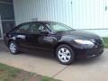 Black - Camry LE Photo No. 17