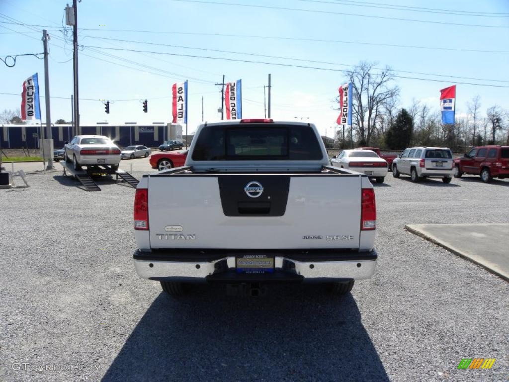 2009 Titan SE Crew Cab - Blizzard White / Charcoal photo #4