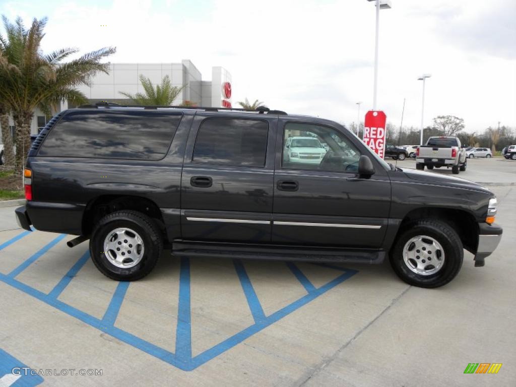 2005 Suburban 1500 LS - Dark Gray Metallic / Gray/Dark Charcoal photo #6