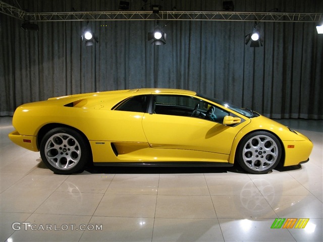 2001 Diablo 6.0 - Yellow / Black photo #19