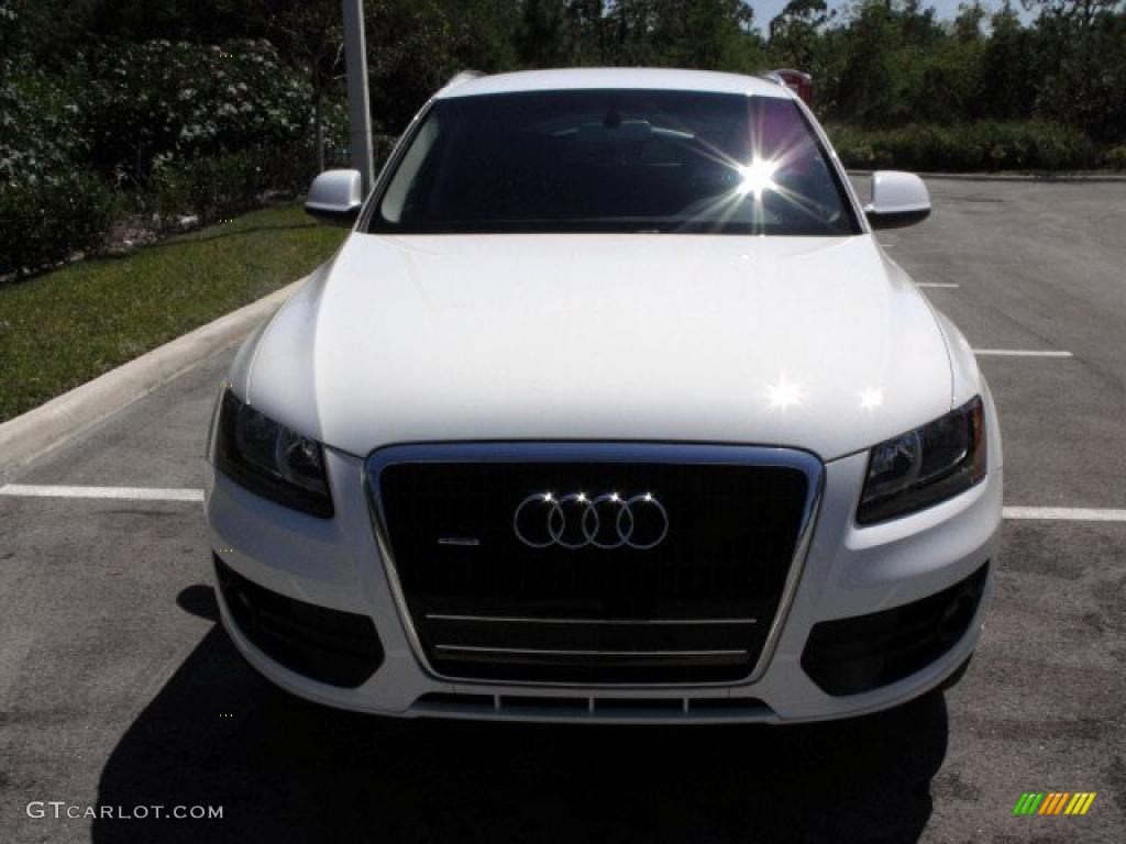 2009 Q5 3.2 Premium quattro - Ibis White / Black photo #2