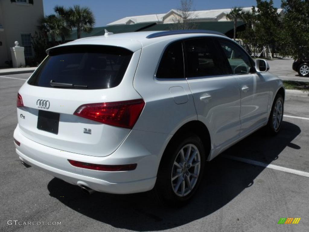 2009 Q5 3.2 Premium quattro - Ibis White / Black photo #19