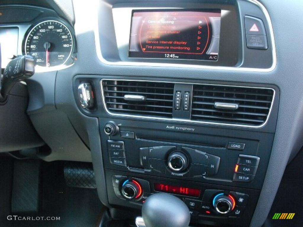 2009 Q5 3.2 Premium quattro - Ibis White / Black photo #37