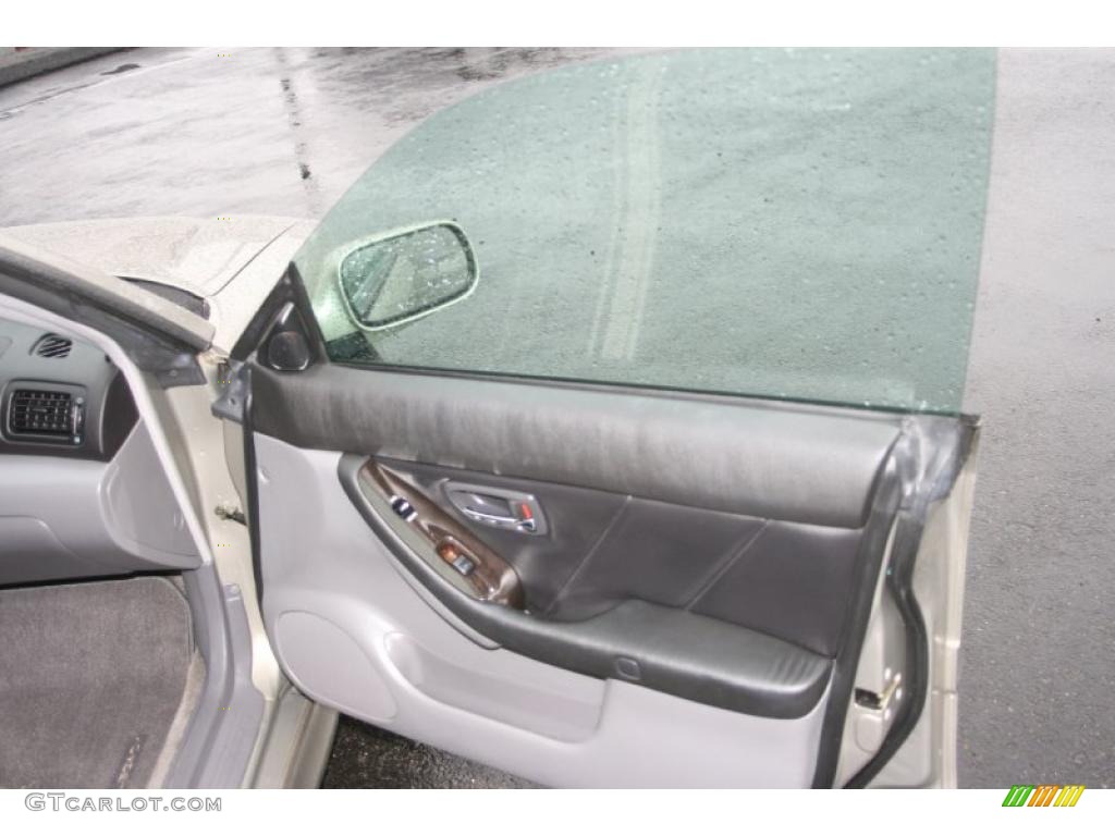 2004 Legacy 2.5 GT Wagon - Titanium Pearl / Black photo #16