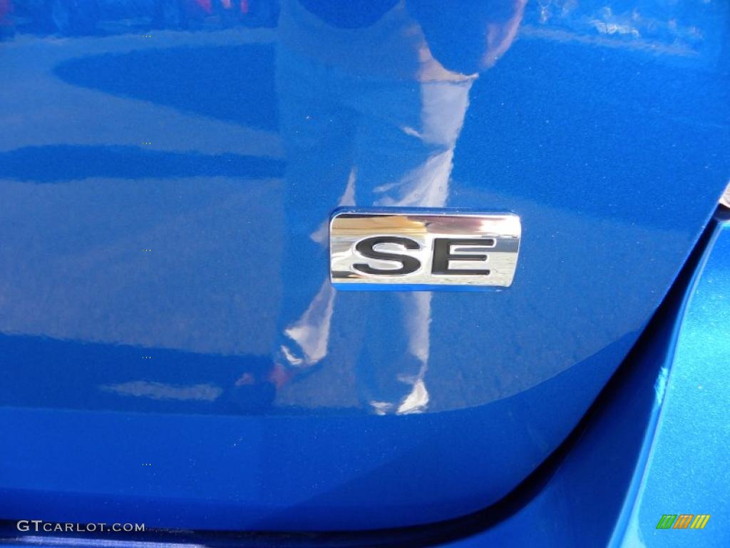 2010 Focus SE Sedan - Blue Flame Metallic / Medium Stone photo #12