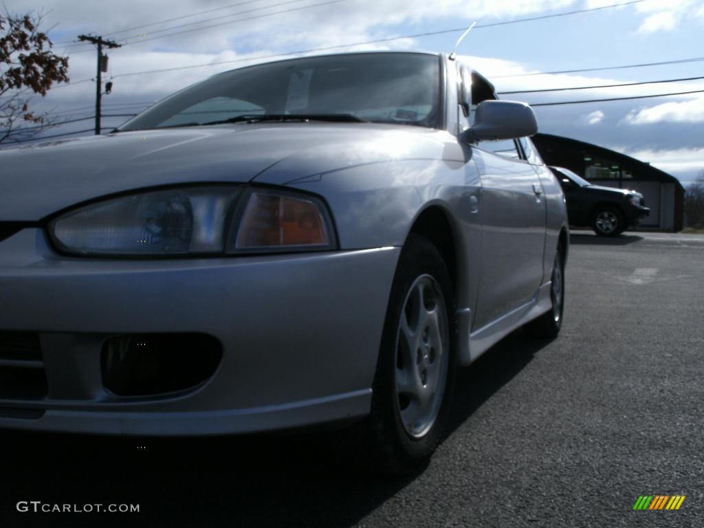 2002 Mirage LS Coupe - Munich Silver Metallic / Black photo #2