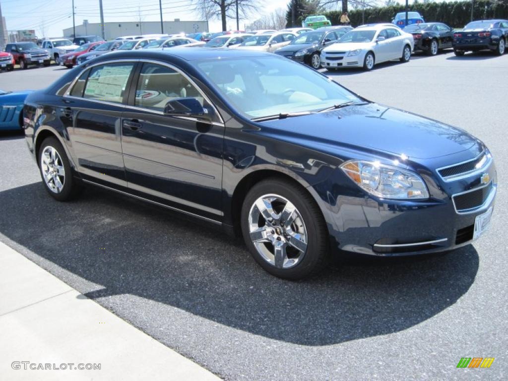 2010 Malibu LT Sedan - Imperial Blue Metallic / Titanium photo #3