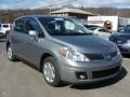 Magnetic Gray - Versa 1.8 S Hatchback Photo No. 3