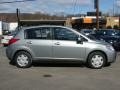 Magnetic Gray - Versa 1.8 S Hatchback Photo No. 4