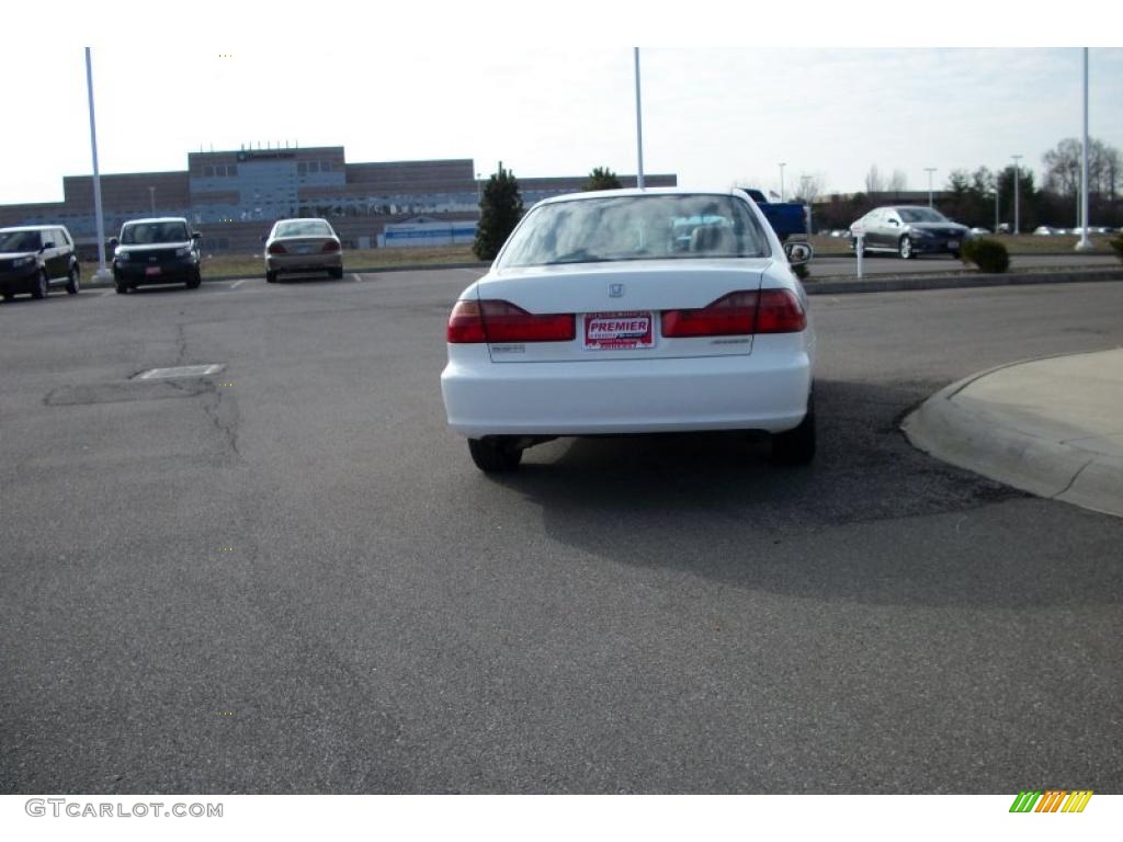 2000 Accord EX V6 Sedan - Taffeta White / Ivory photo #6