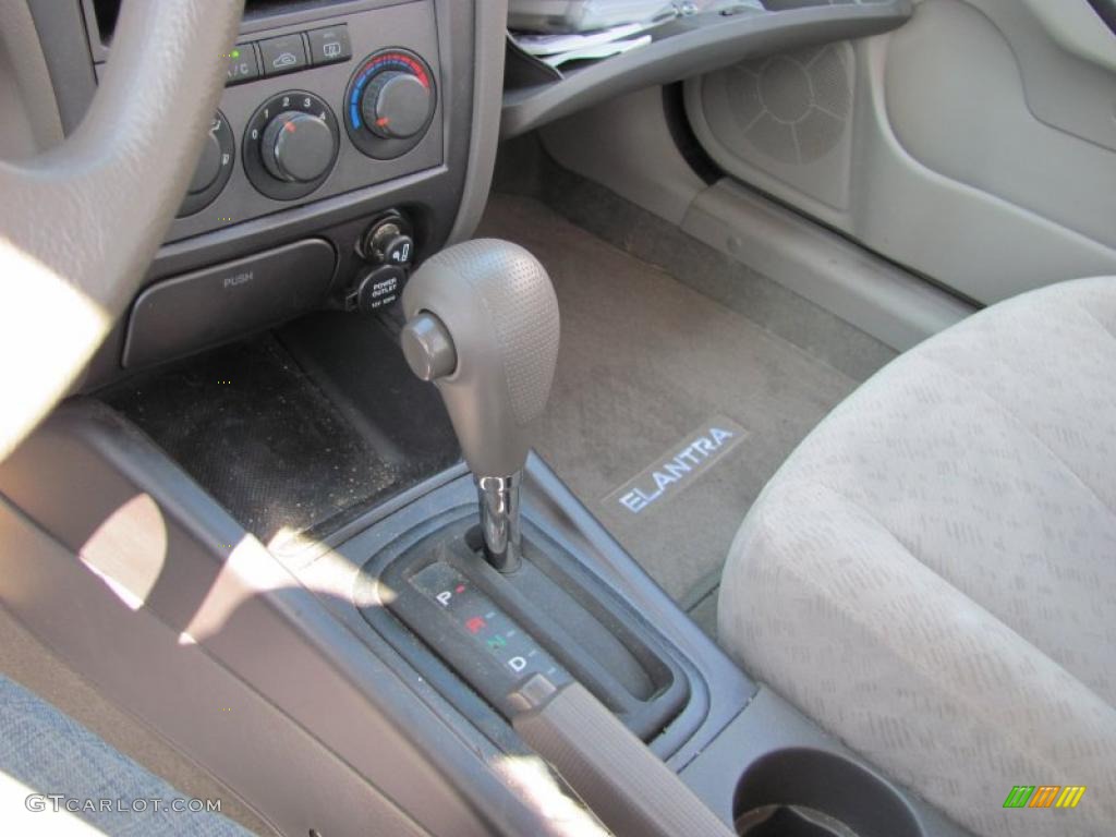 2006 Elantra GLS Sedan - Champagne Beige / Beige photo #16