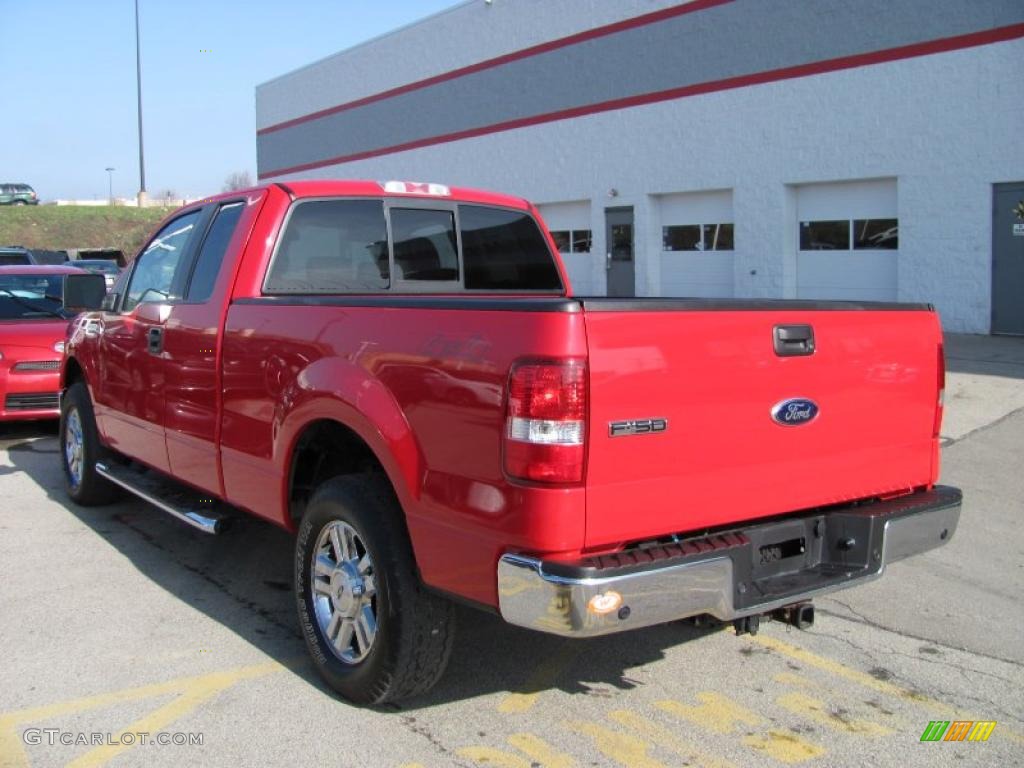 2006 F150 XLT SuperCab 4x4 - Bright Red / Medium/Dark Flint photo #4