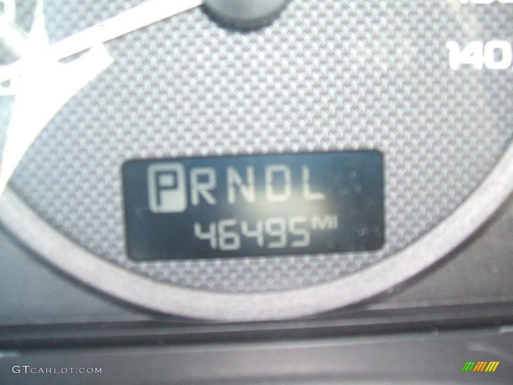 2005 Malibu Sedan - White / Gray photo #11