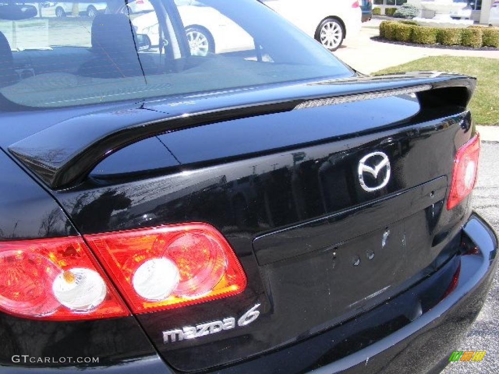 2005 MAZDA6 i Sport Sedan - Onyx Black / Black photo #27