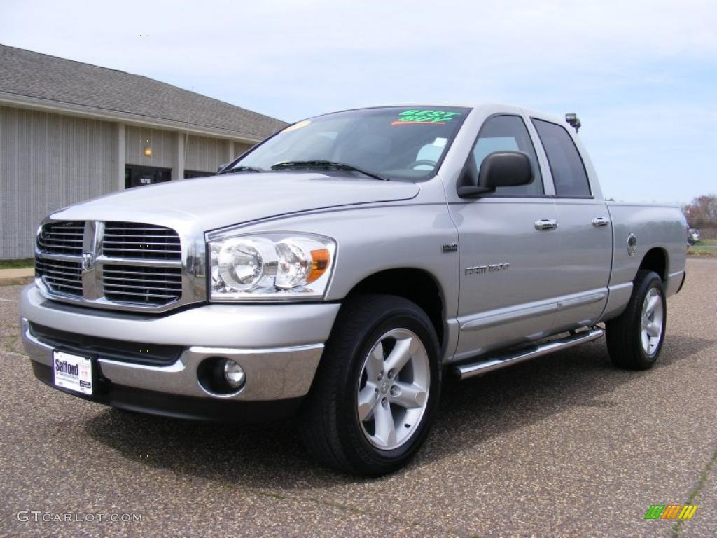 Bright Silver Metallic Dodge Ram 1500