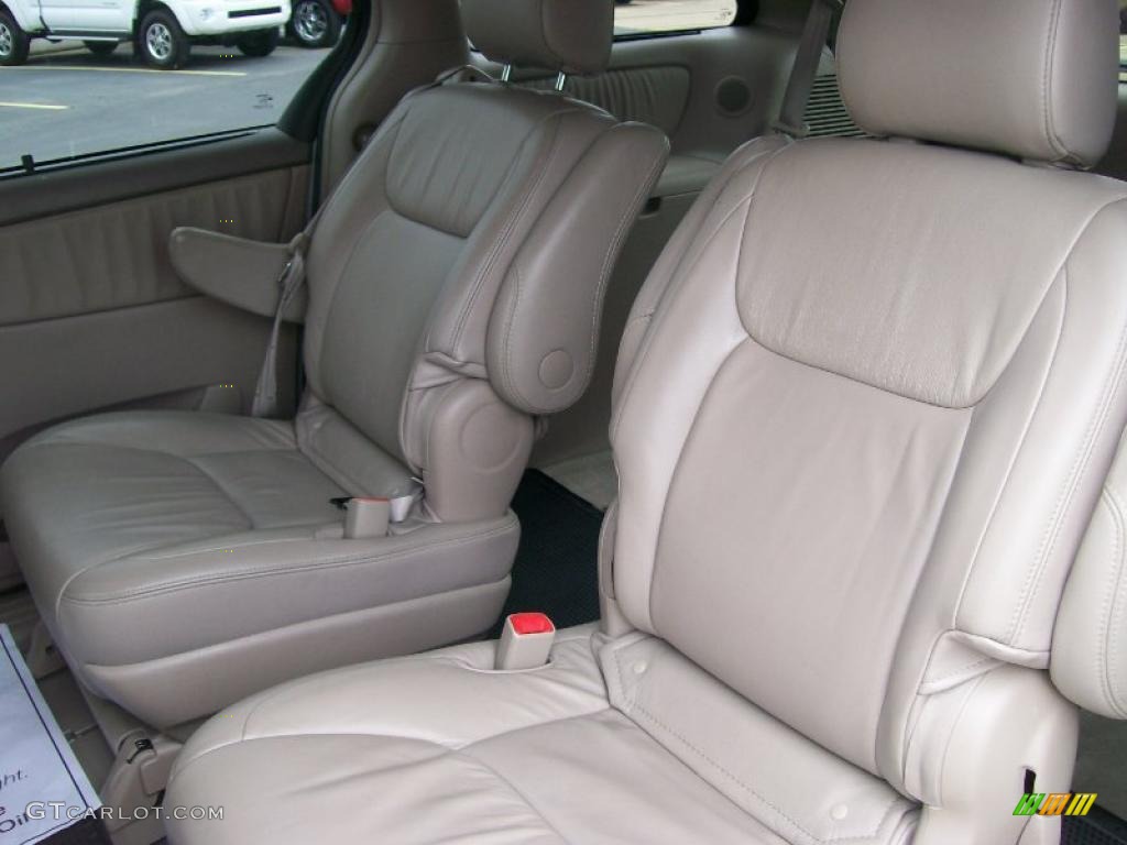 2005 Sienna XLE Limited - Natural White / Stone photo #7