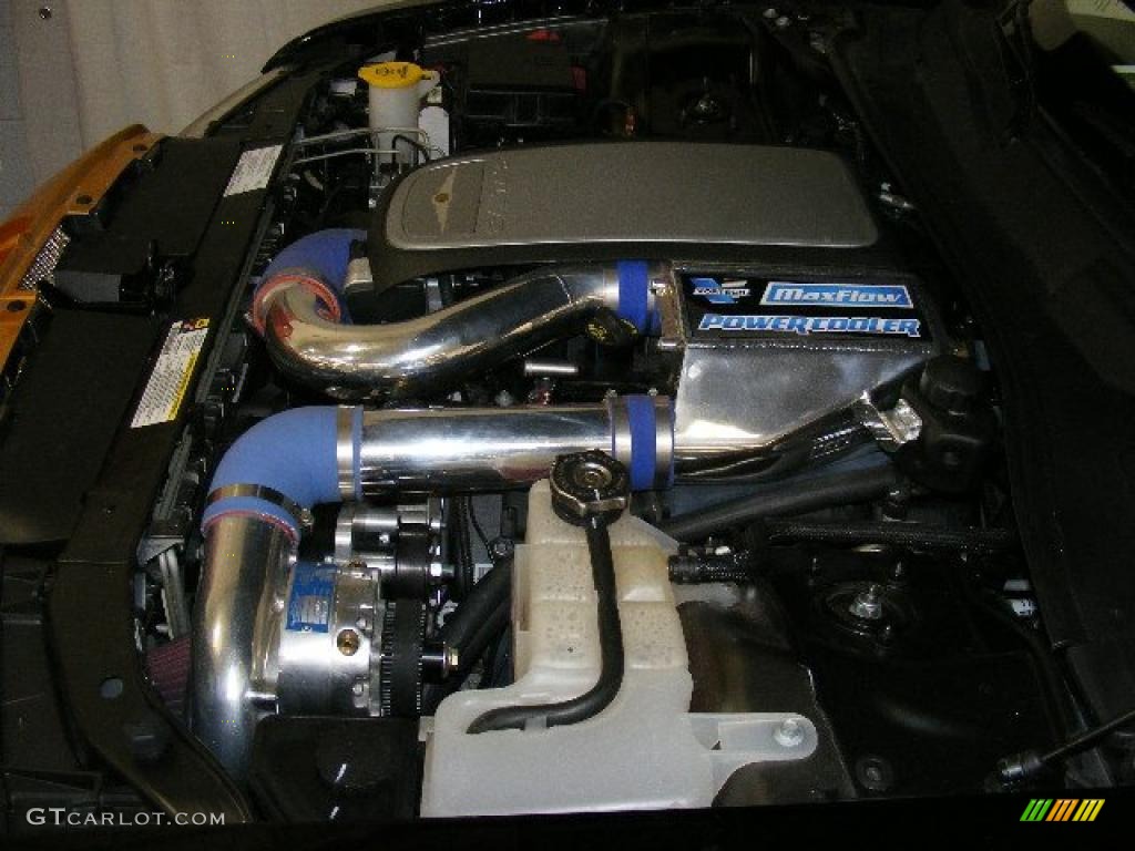 2008 Chrysler 300 C HEMI Hurst Edition Engine Photos