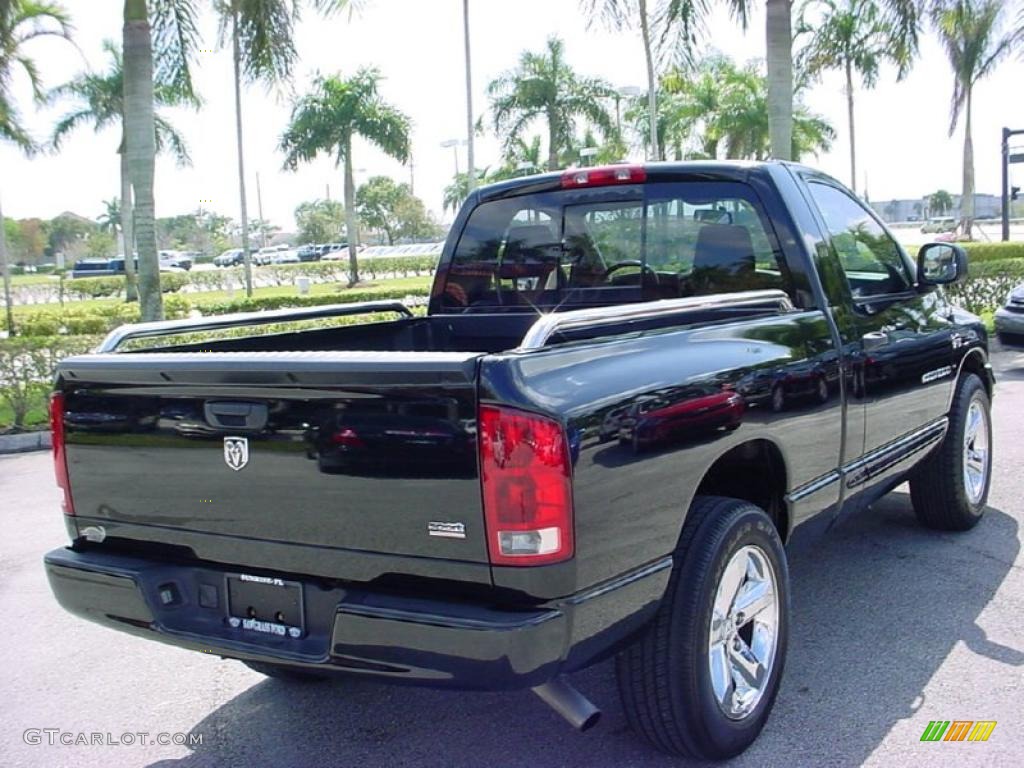 2006 Ram 1500 Sport Regular Cab - Black / Medium Slate Gray photo #3