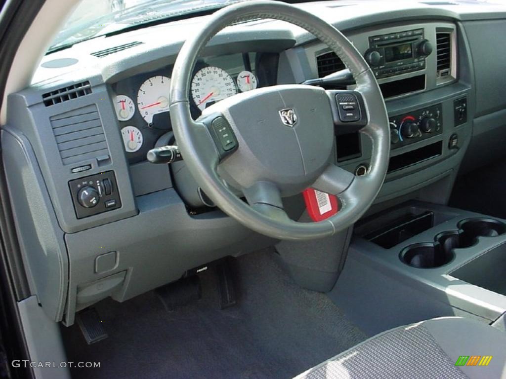 2006 Ram 1500 Sport Regular Cab - Black / Medium Slate Gray photo #12