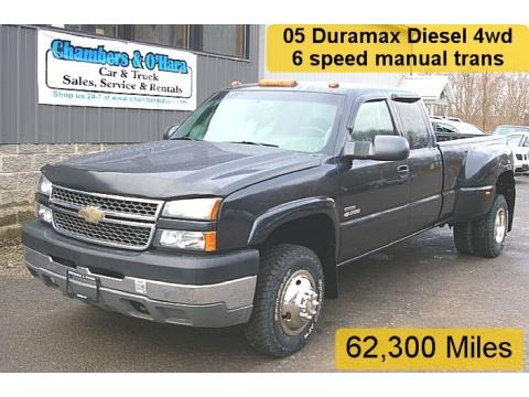 2005 Chevrolet Silverado 3500 LS Extended Cab 4x4 Dually Data, Info and Specs