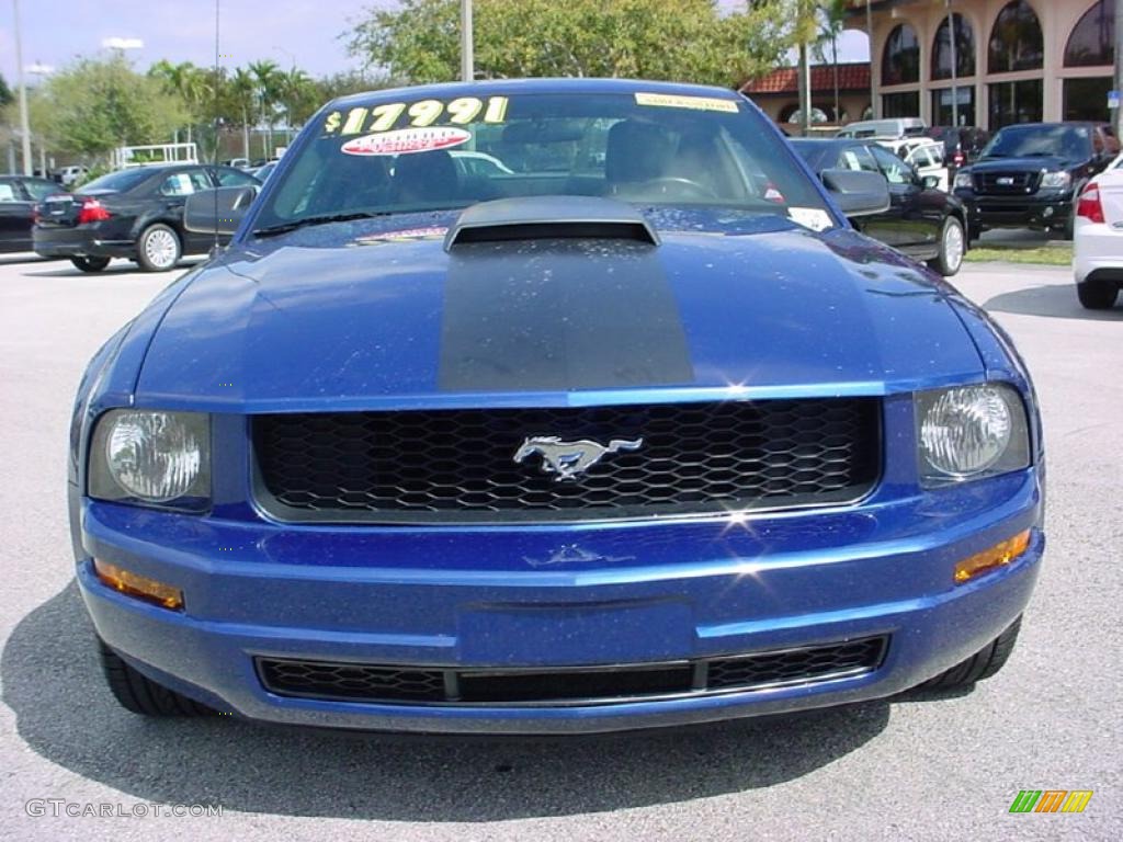 2007 Mustang V6 Premium Coupe - Vista Blue Metallic / Dark Charcoal photo #8