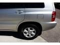 Millennium Silver Metallic - Highlander V6 Photo No. 22