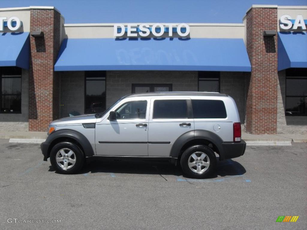 2007 Nitro SXT 4x4 - Bright Silver Metallic / Dark Slate Gray/Light Slate Gray photo #1