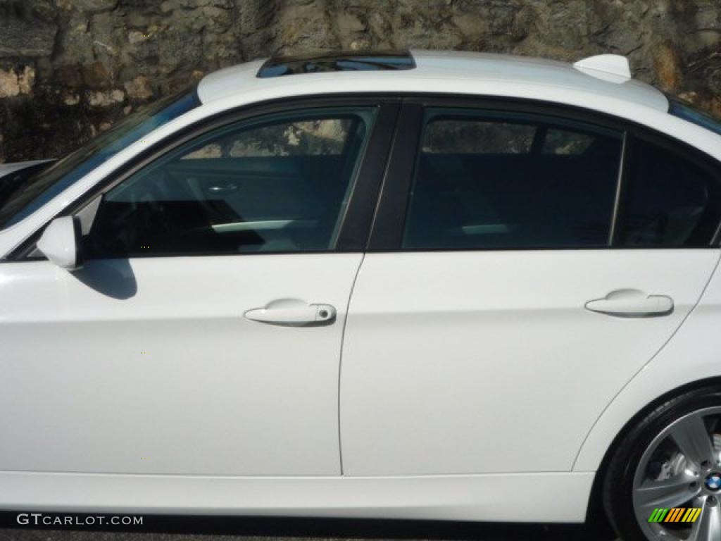 2007 3 Series 335i Sedan - Alpine White / Black photo #17