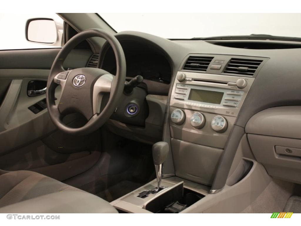 2008 Camry LE - Classic Silver Metallic / Ash photo #17